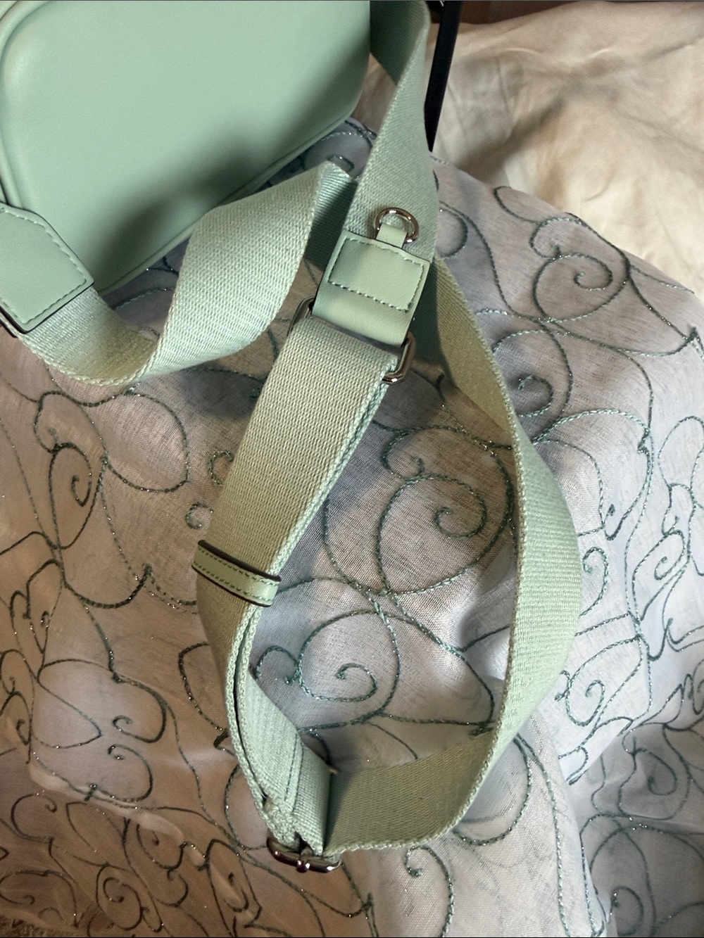 Karl Lagerfeld Zaylia Crossbody - Picture 8 of 12